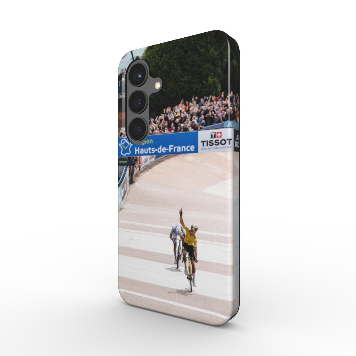 Coque de téléphone WVA Paris-Roubaix, détail de l'impression haute définition