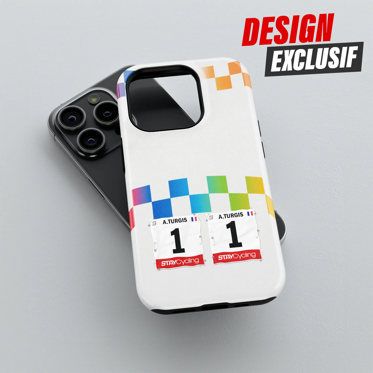 Coque iPhone cadeau cycliste Total Energies avec nom, numéro et drapeau